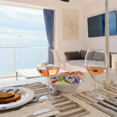 La Corsia - Exclusive By The Sea Apartament